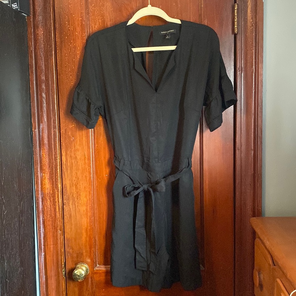 Banana Republic Black Romper sz 6